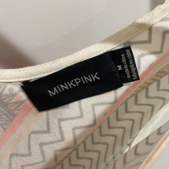 Cute minkpink romper! Medium - Picture 4 of 4